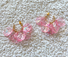 Load image into Gallery viewer, Pink Shell Hoop Earrings
