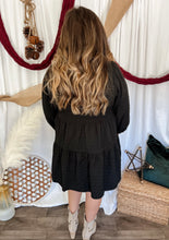 Load image into Gallery viewer, Black Textured Tiered Dress
