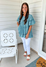 Load image into Gallery viewer, Josie Floral Top
