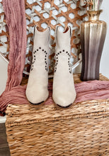 Load image into Gallery viewer, Studded Western Boots
