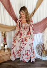 Load image into Gallery viewer, Holly Floral Print Maxi Dress
