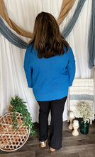 Load image into Gallery viewer, Jemma Oversized Knit Sweater // Blue
